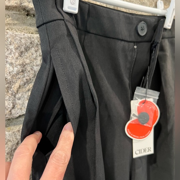 NWT CIDER Straight/Wide Leg Pants- size XS - Picture 3 of 12